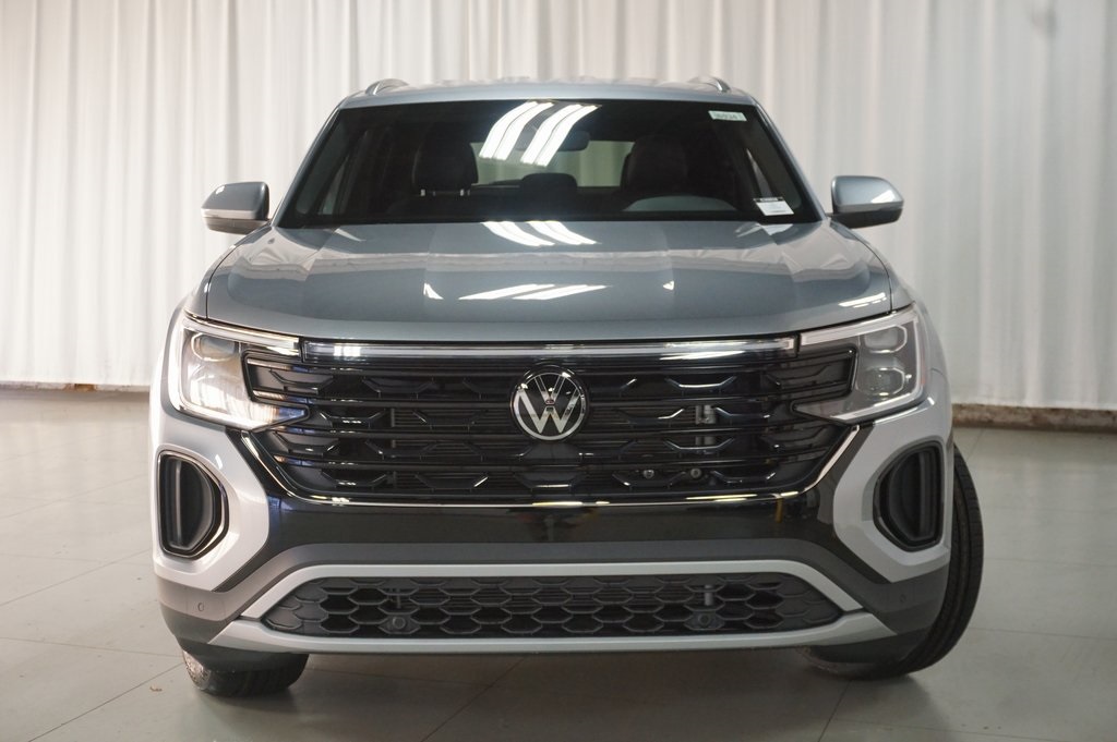 2026 Volkswagen Atlas Cross Sport SE Technology photo 4