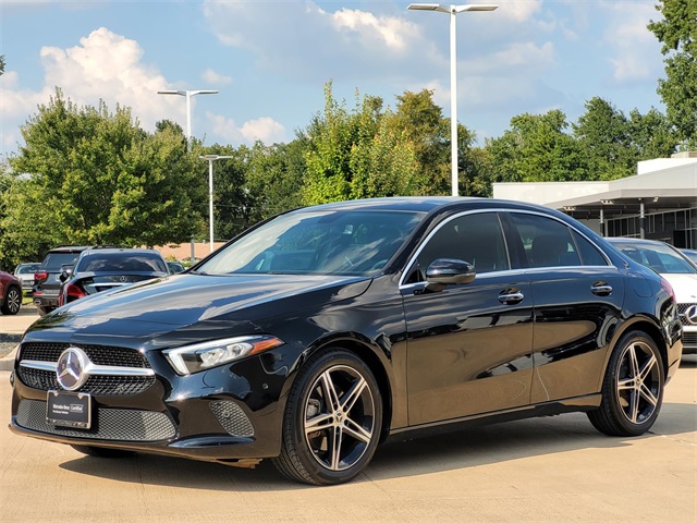 2022 Mercedes Benz A 220 photo 3