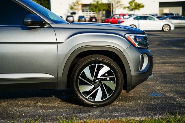 2024 Volkswagen Atlas SE Technology photo 38
