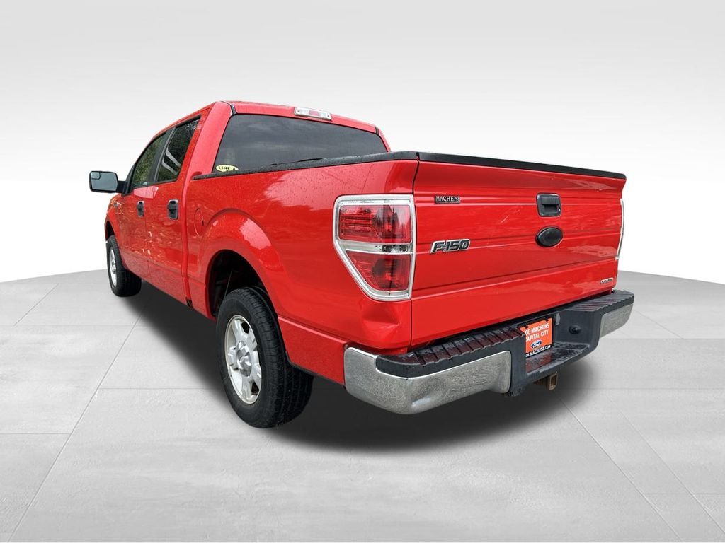 2011 Ford F-150 XLT photo 4