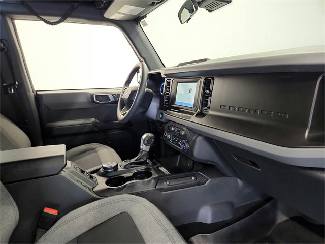 2022 Ford Bronco Base photo 28