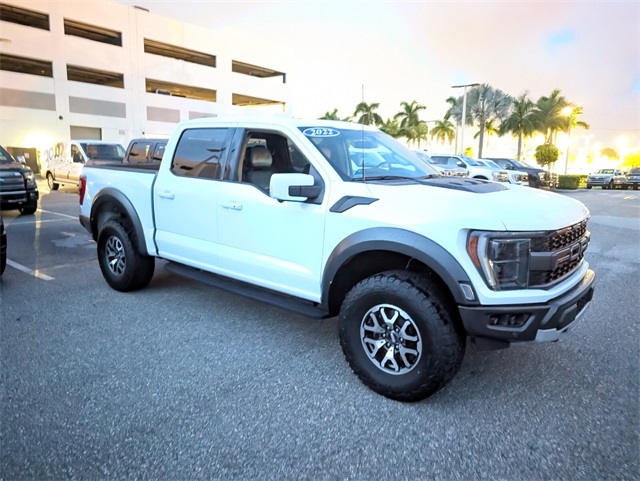 2022 Ford F-150 Raptor photo 2