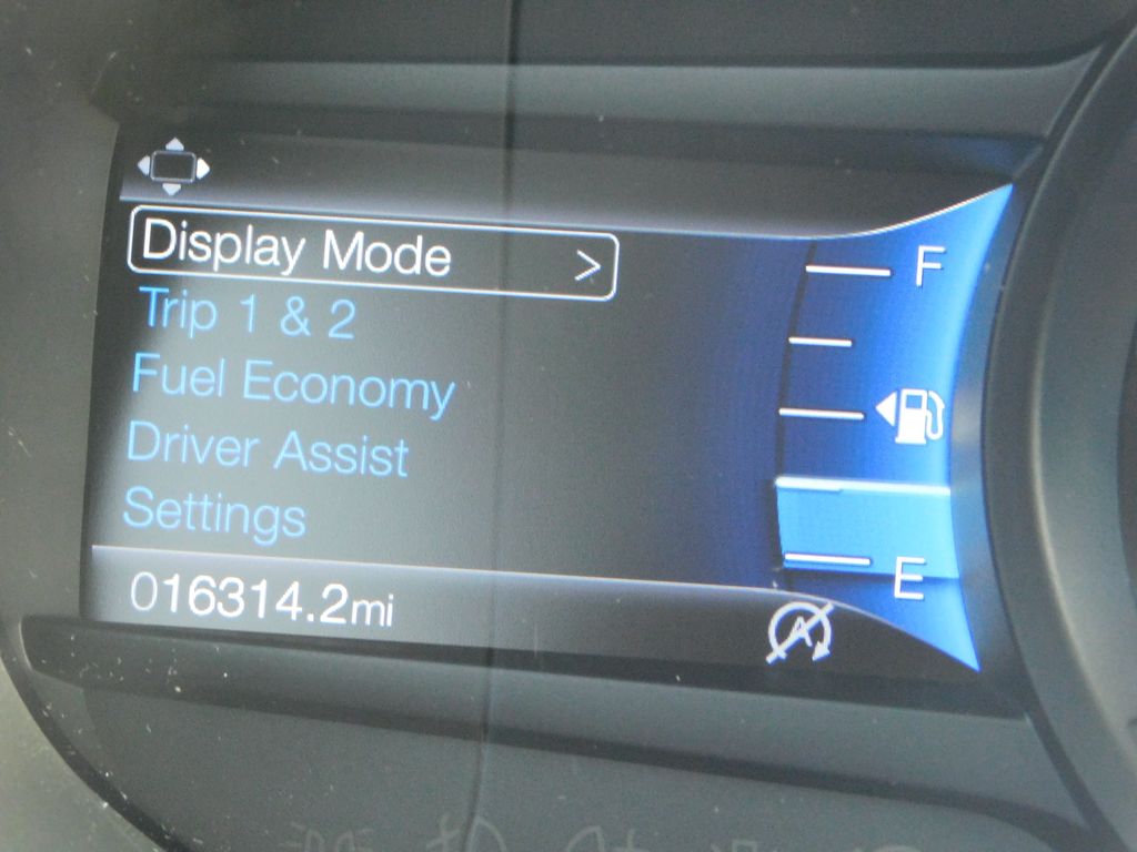 2022 Ford Edge SEL photo 28