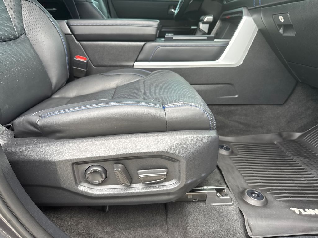 2023 Toyota Tundra Platinum photo 12