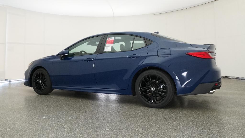 2026 Toyota Camry SE photo 12