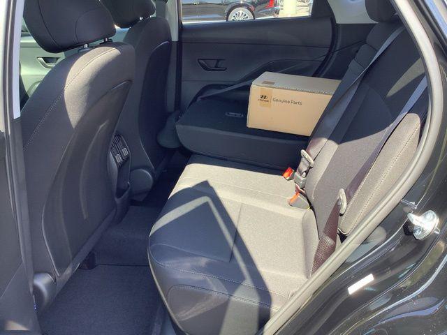 2026 Hyundai Kona SEL photo 10
