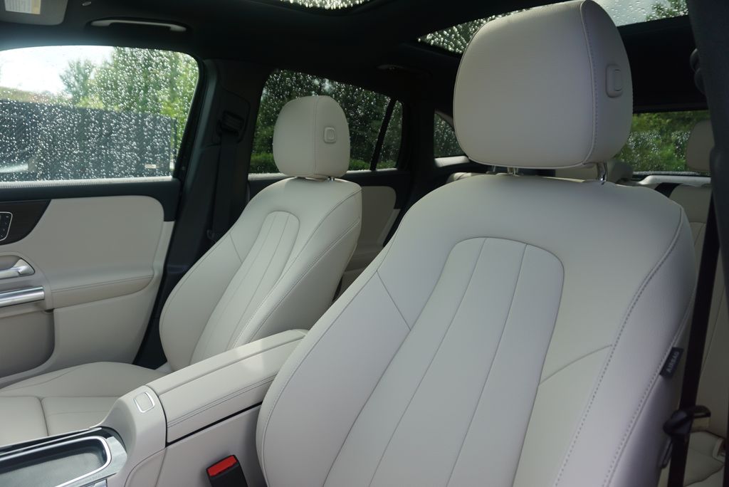 2026 Mercedes Benz GLA 250 photo 10