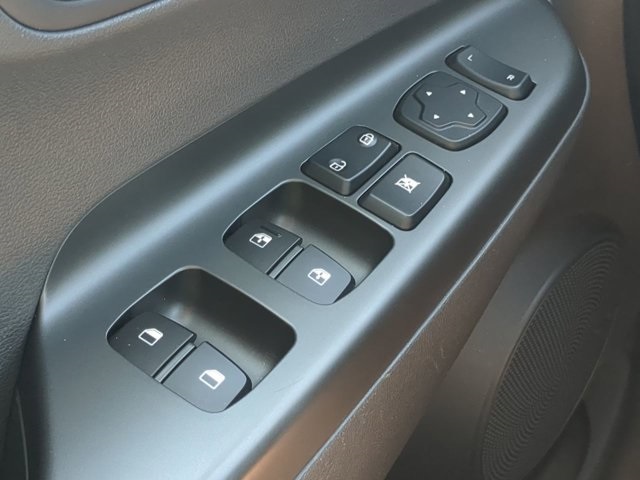 2020 Hyundai Kona SEL Plus photo 22