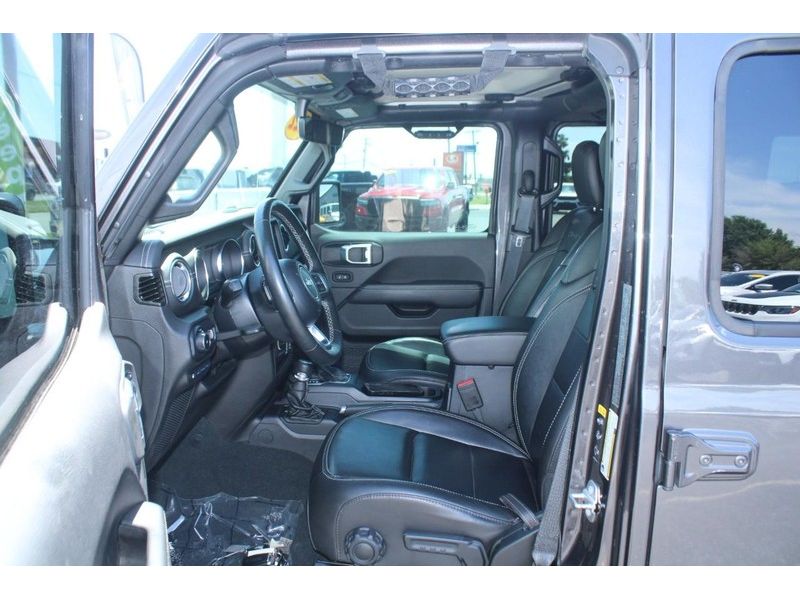 2022 Jeep Wrangler Unlimited Sahara 4xe photo 8