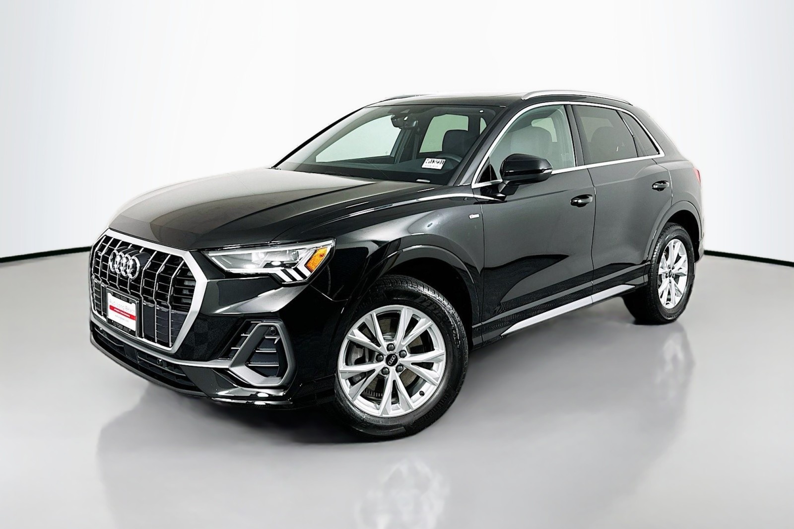 2025 Audi Q3 S Line Premium's photo