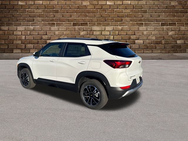 2026 Chevrolet Trailblazer LT photo 3