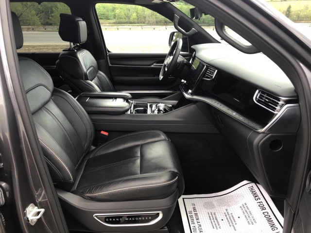 2024 Jeep Grand Wagoneer L II photo 32