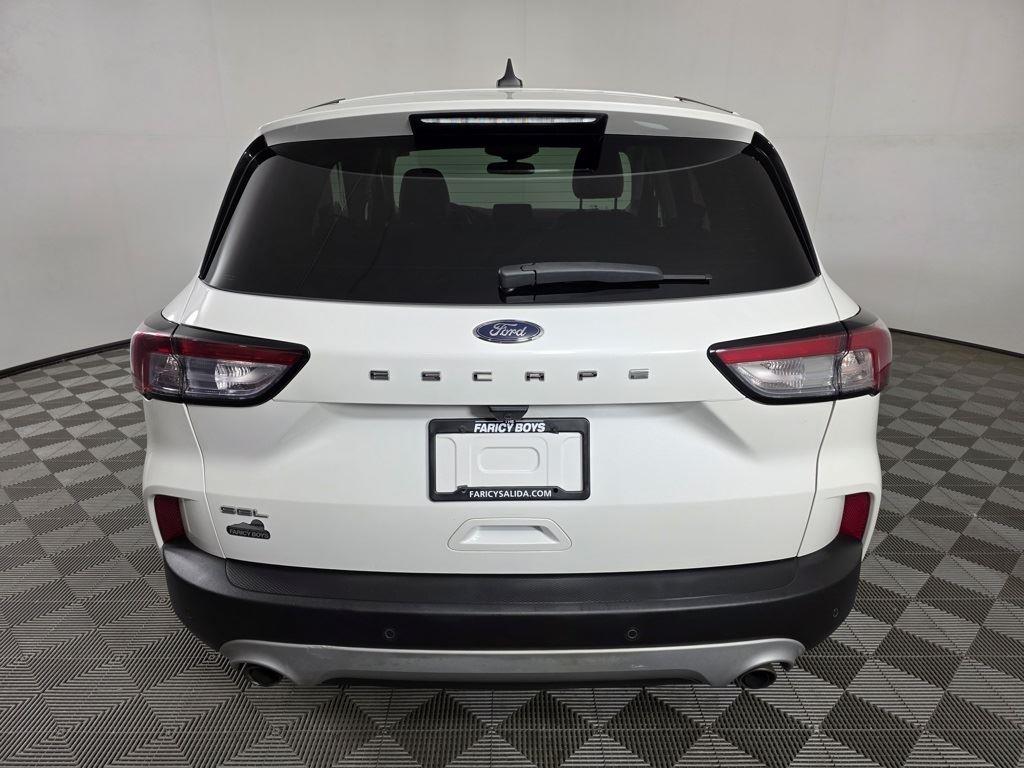 2022 Ford Escape SEL photo 4