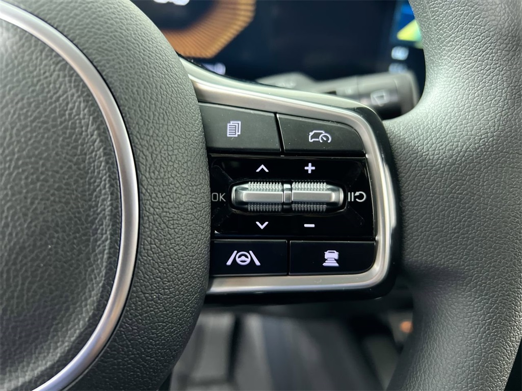 2026 Kia Sorento LX photo 17
