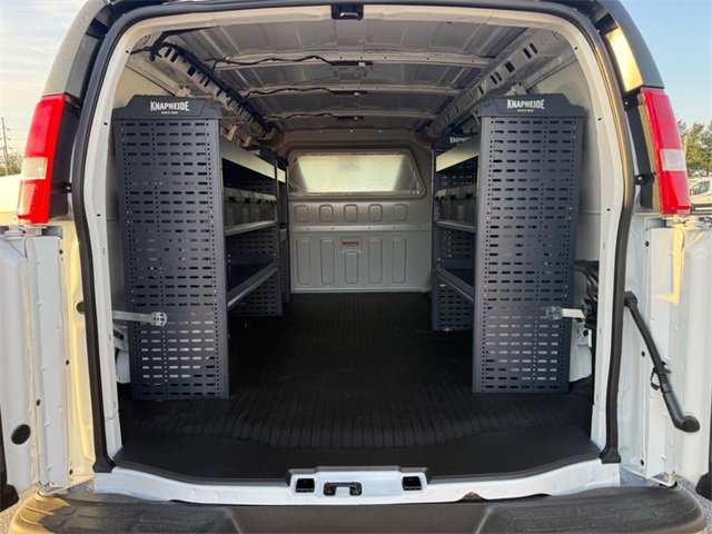 2025 Chevrolet Express Cargo 2500 Work photo 4