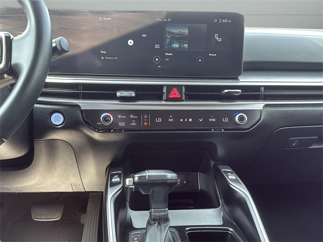 2024 Kia Sorento S photo 10