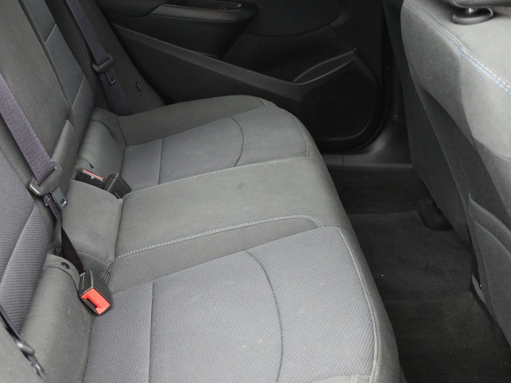2017 Chevrolet Cruze LT photo 6