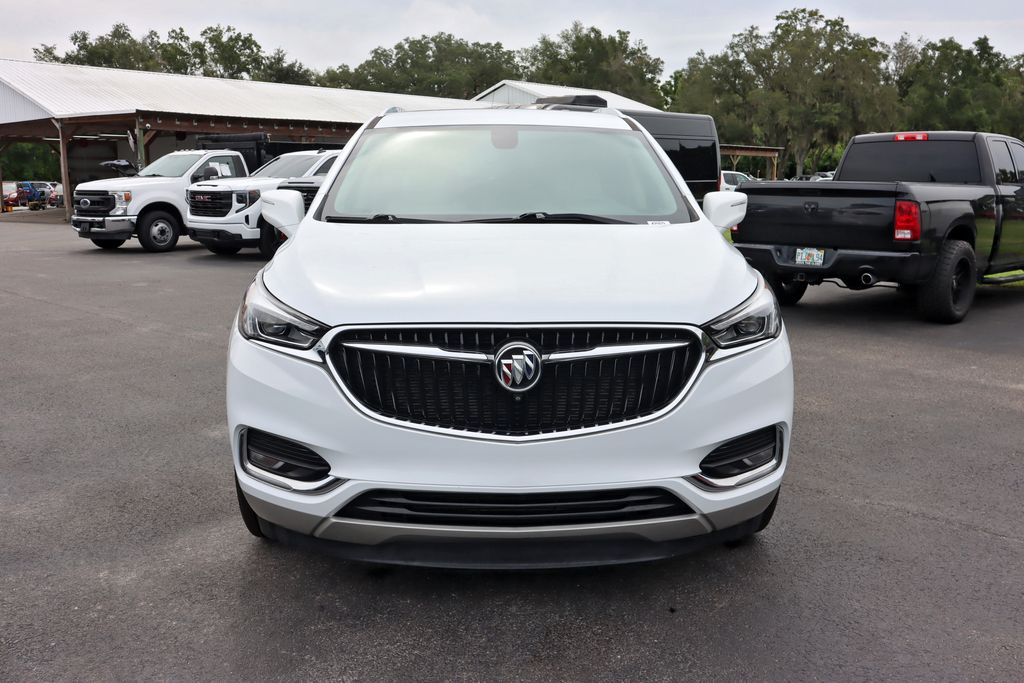 2021 Buick Enclave Essence photo 2