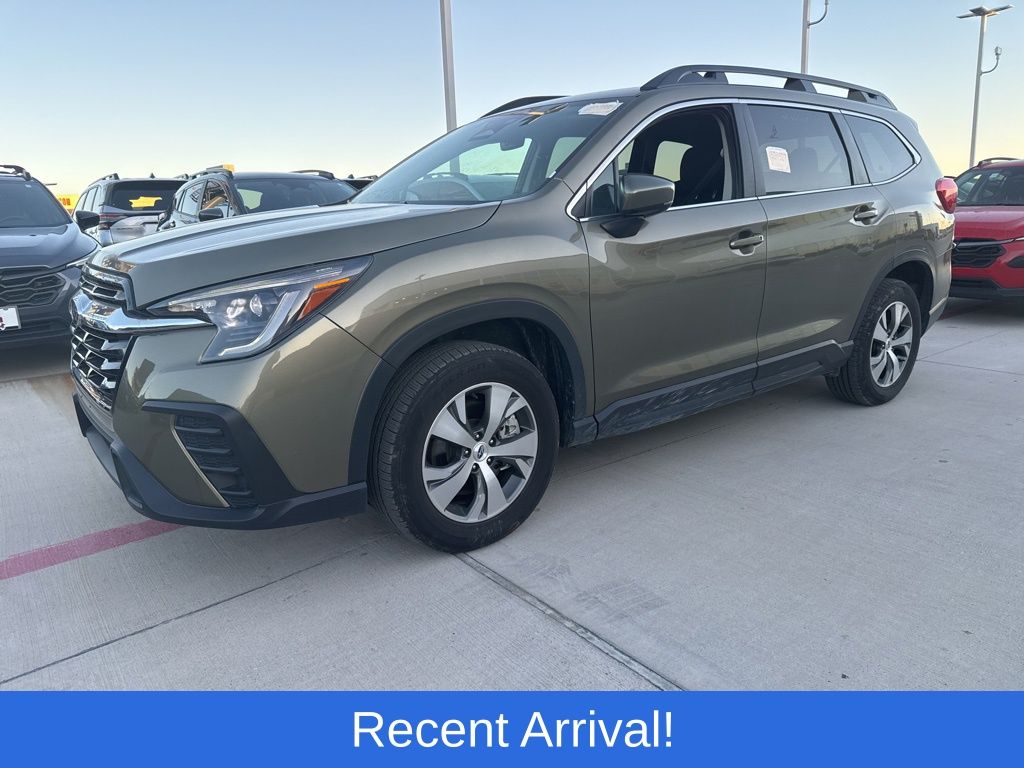 2024 Subaru Ascent Premium's photo