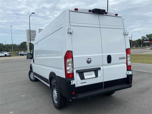 2024 Ram ProMaster 2500 photo 4