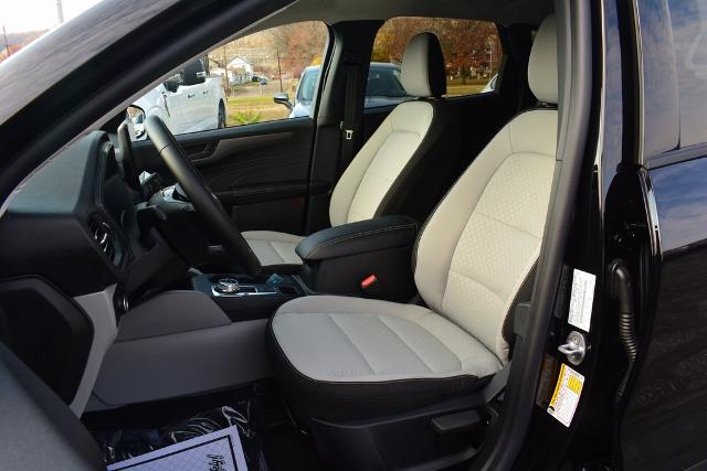 2025 Ford Escape Active photo 9