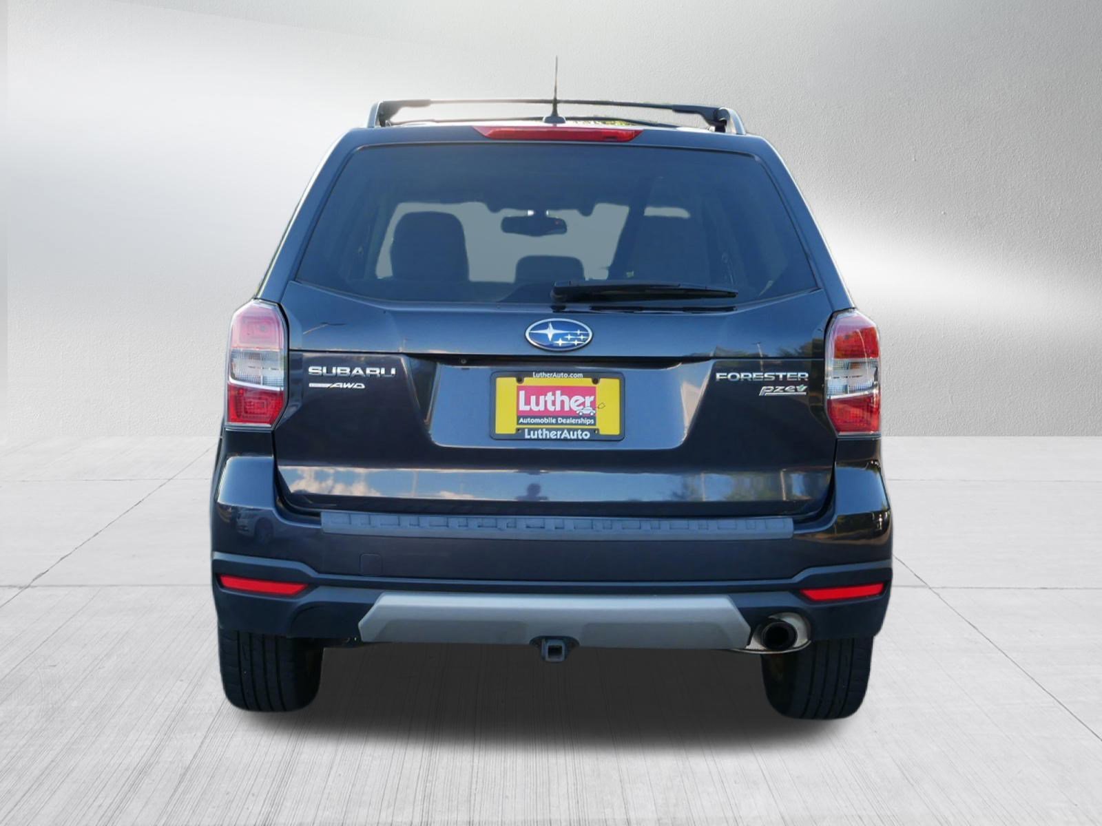 2015 Subaru Forester Premium photo 6