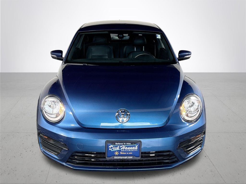 2018 Volkswagen Beetle S photo 3