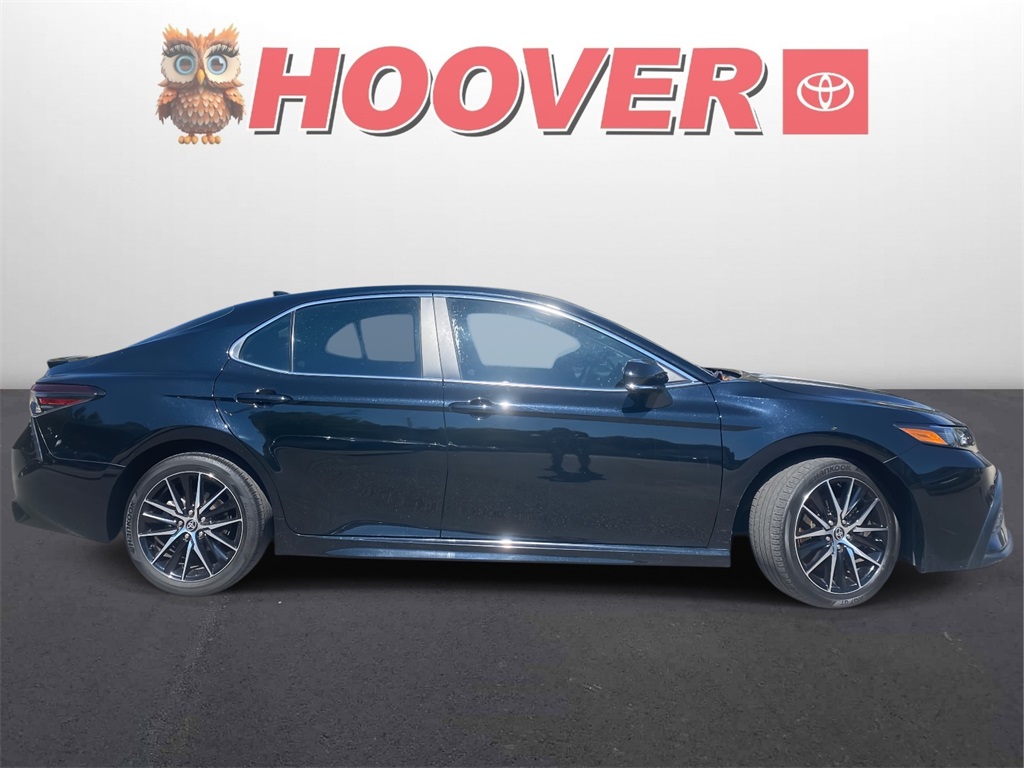 2024 Toyota Camry SE photo 2