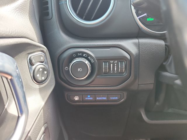 2022 Jeep Wrangler Unlimited Rubicon 4xe photo 11