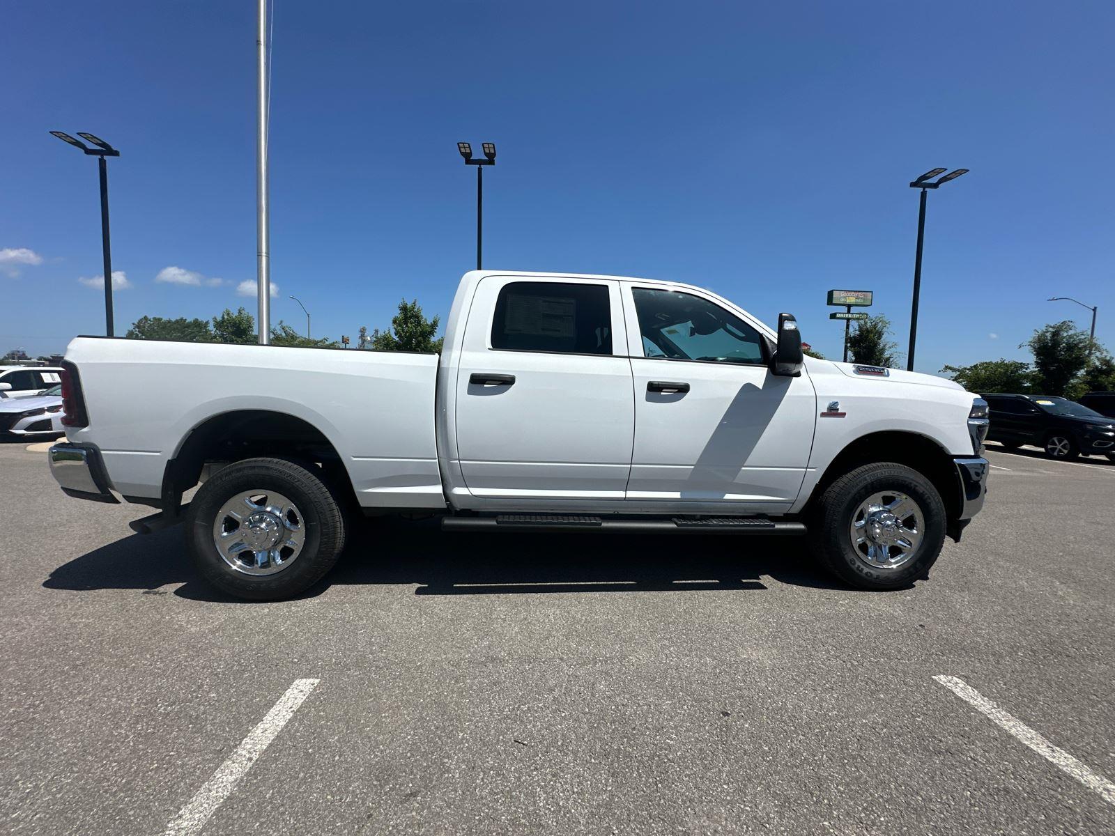 2025 Ram 2500 Tradesman photo 6