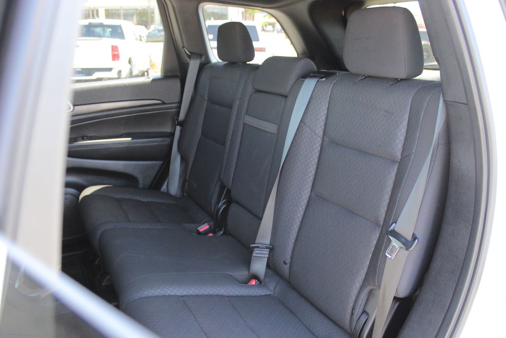 2022 Jeep Cherokee Laredo photo 14