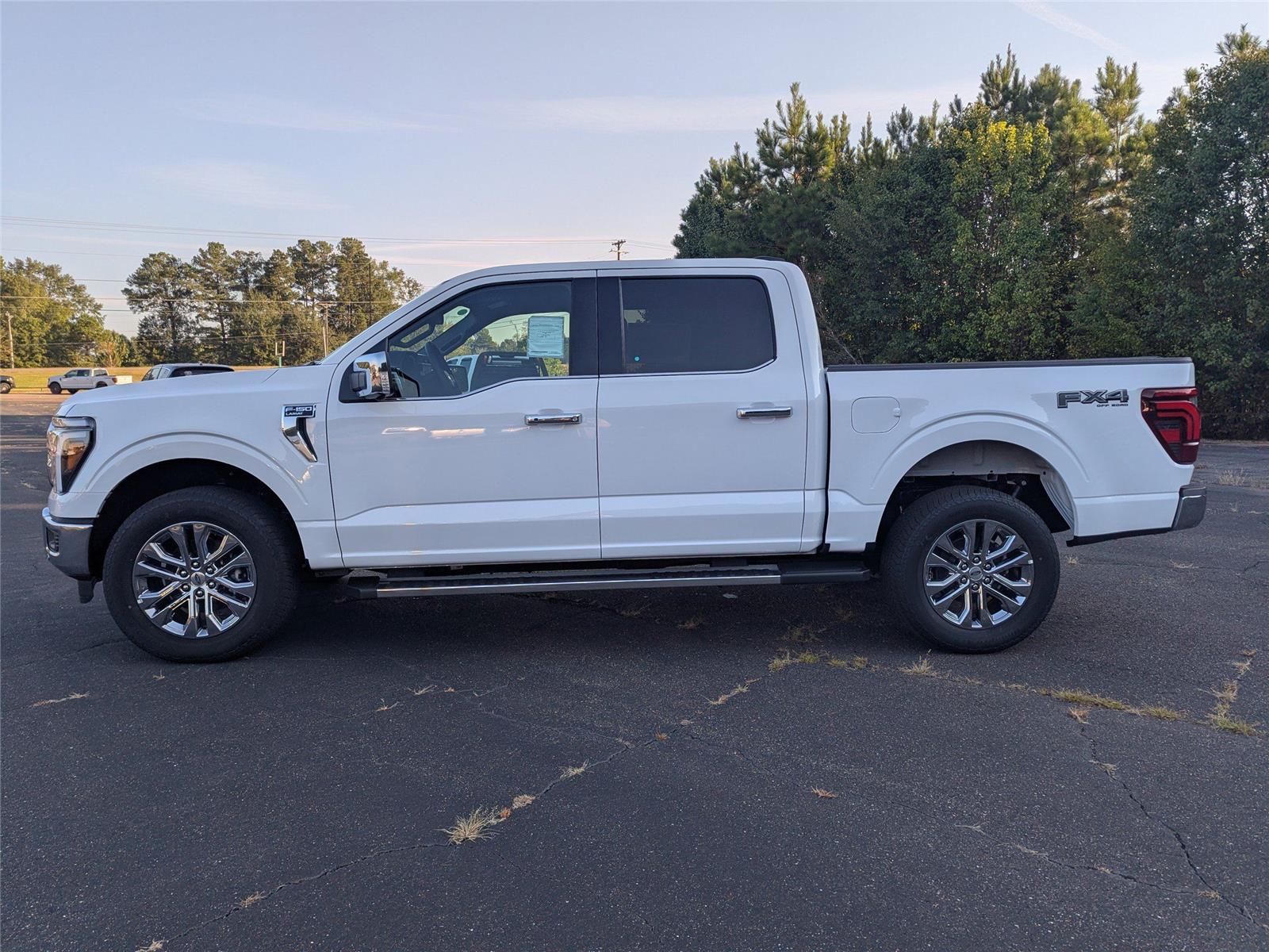 2025 Ford F-150 Lariat photo 2