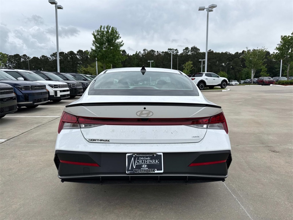 2025 Hyundai Elantra Hybrid SEL Sport photo 4