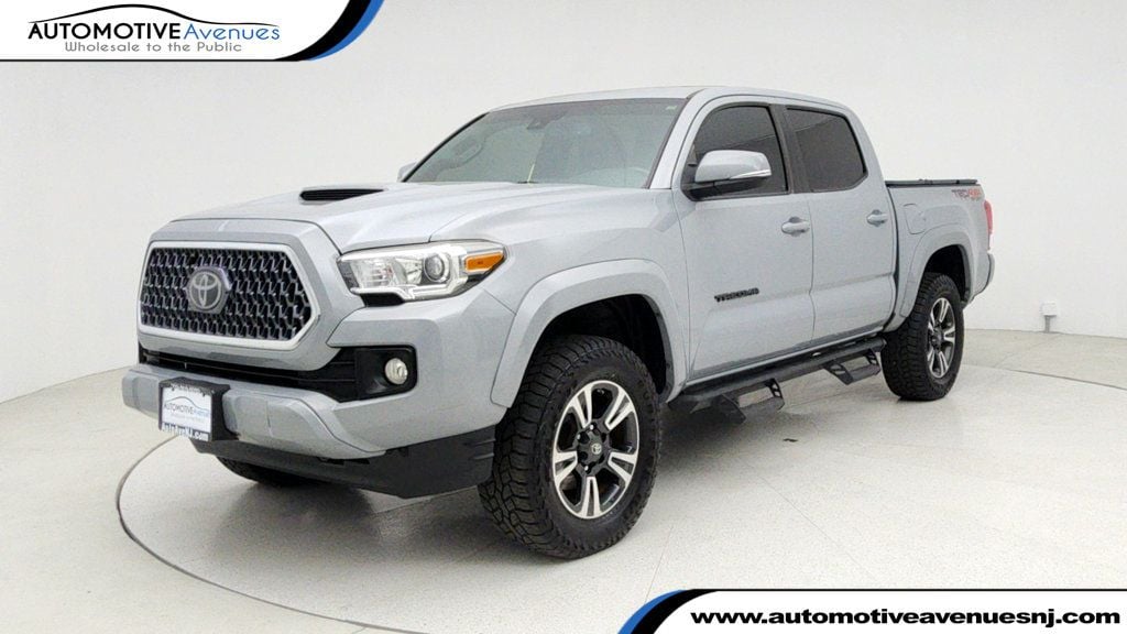 2018 Toyota Tacoma TRD Sport's photo