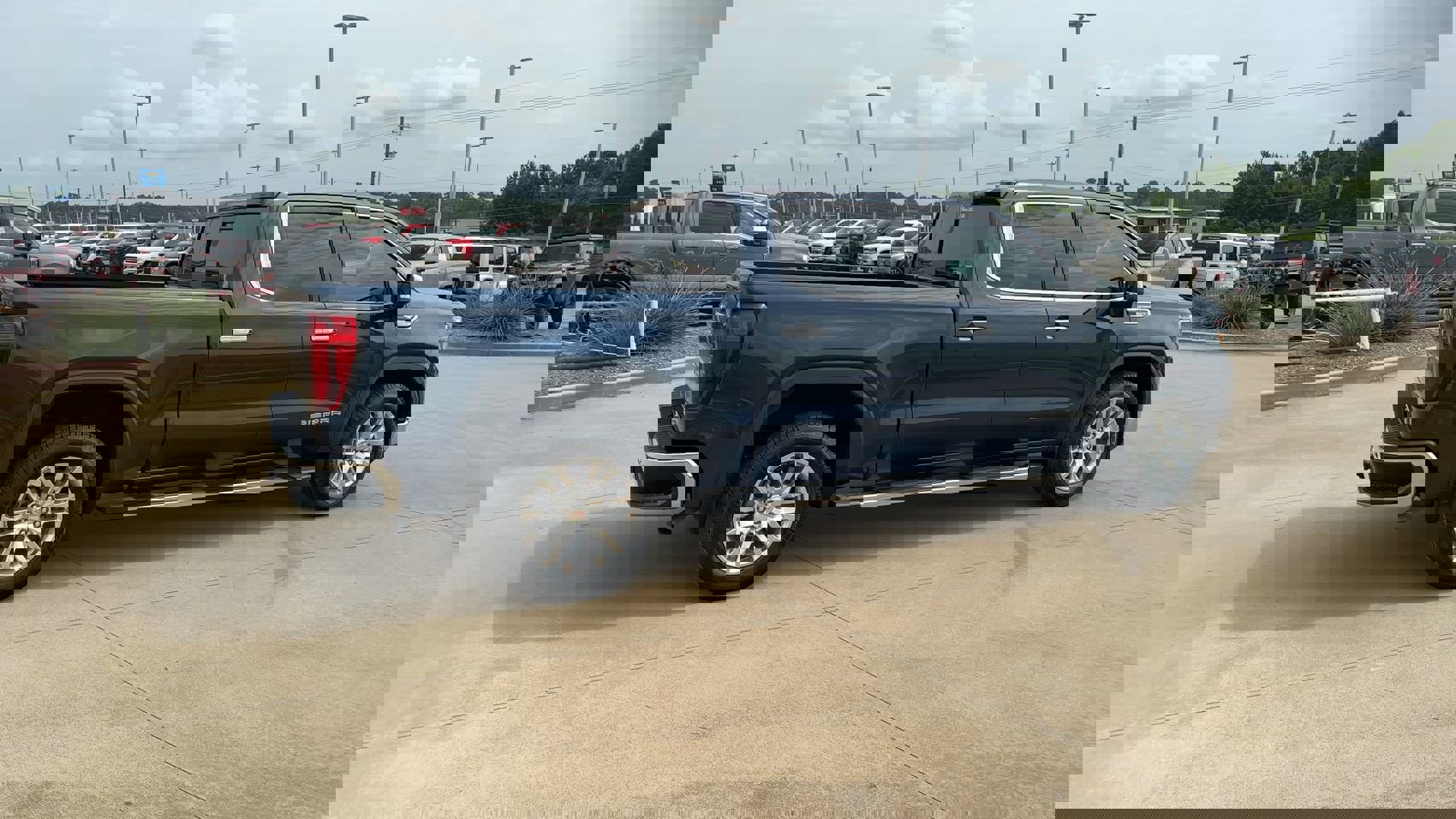 2020 Gmc Sierra 1500 SLT photo 8