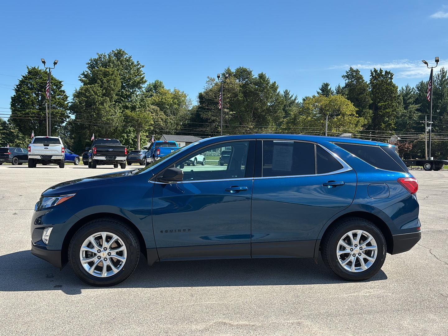 2020 Chevrolet Equinox LT photo 3
