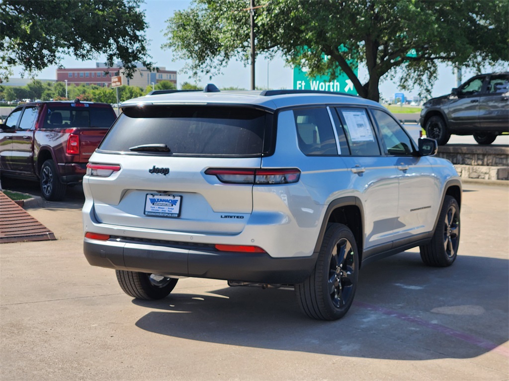 2025 Jeep Grand Cherokee Limited photo 3