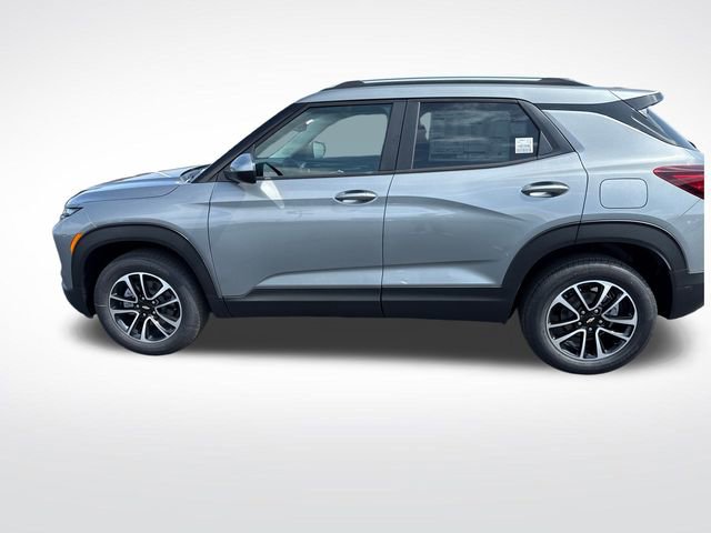 2026 Chevrolet Trailblazer LT photo 2