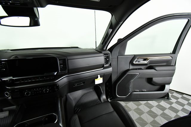 2025 Chevrolet Silverado 3500HD LT photo 20