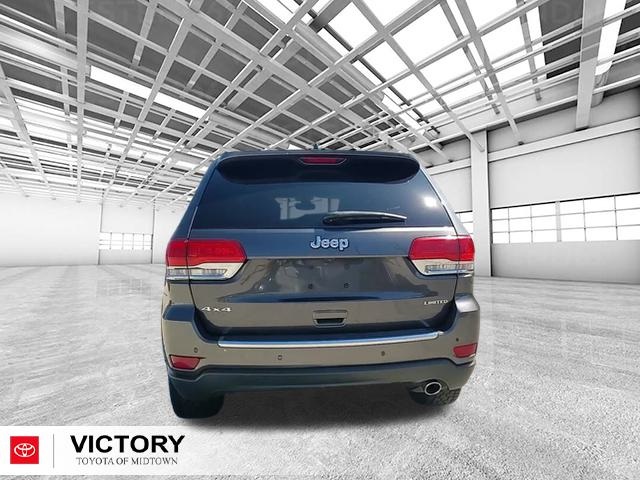 2017 Jeep Grand Cherokee Limited photo 3