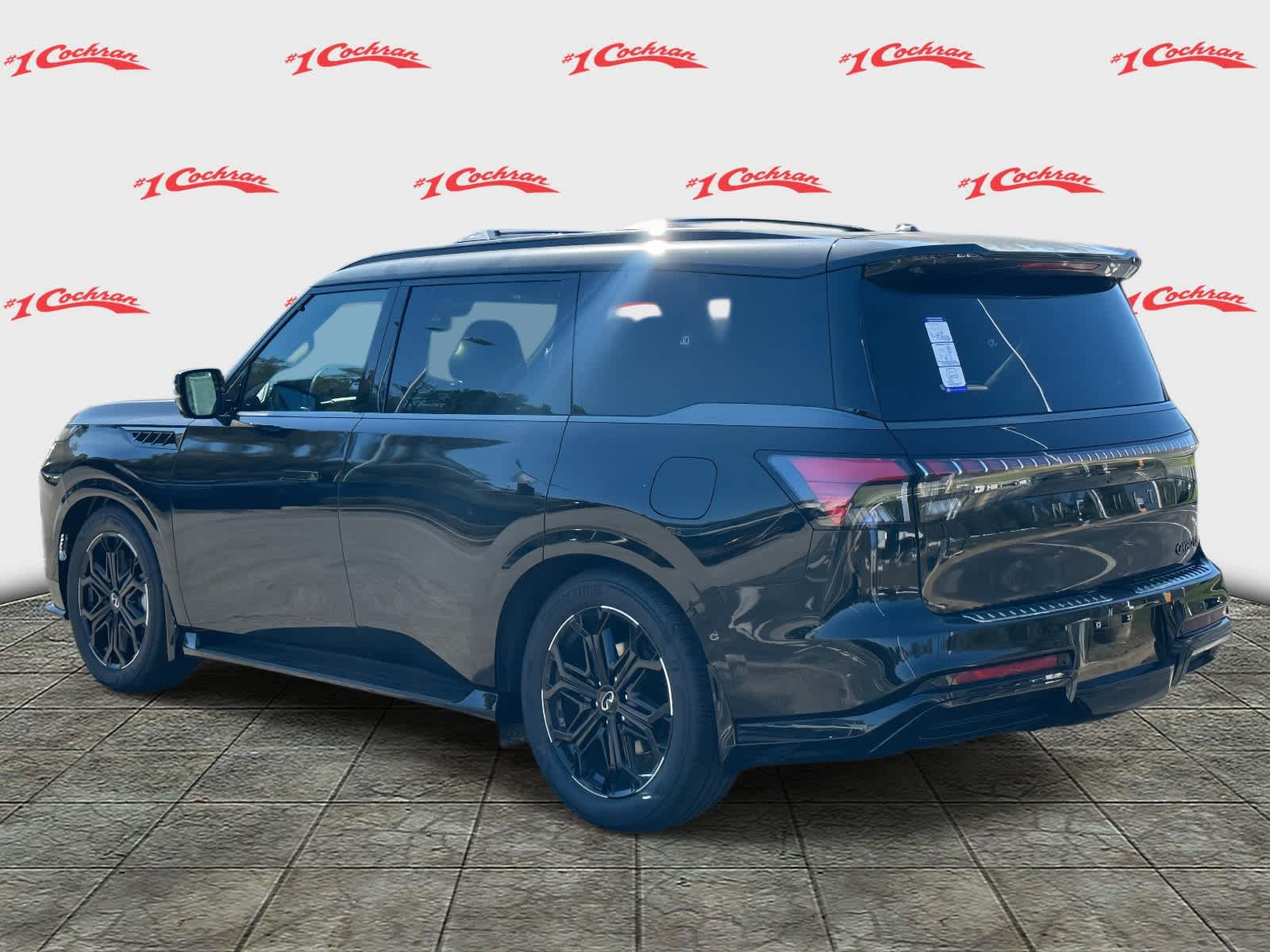 2026 Infiniti QX80 Sensory photo 3