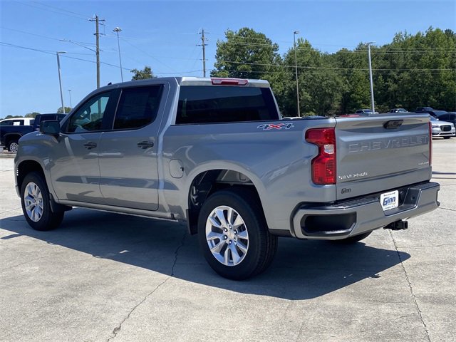 2026 Chevrolet Silverado 1500 Custom photo 3