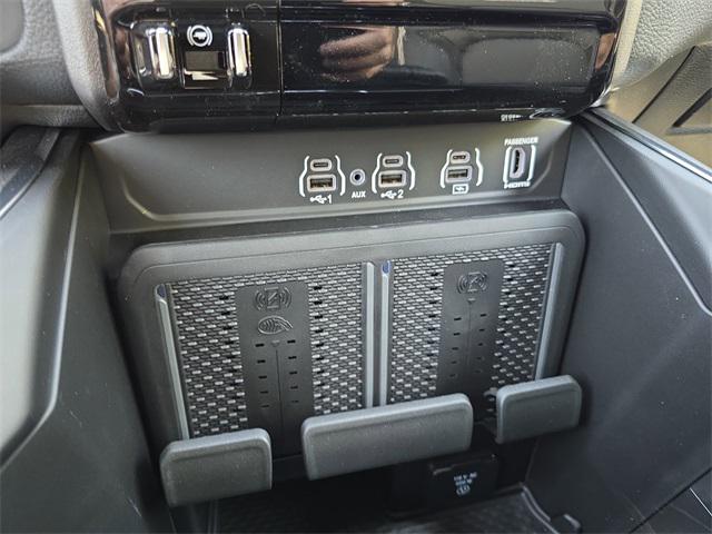 2025 Ram 1500 Laramie photo 17