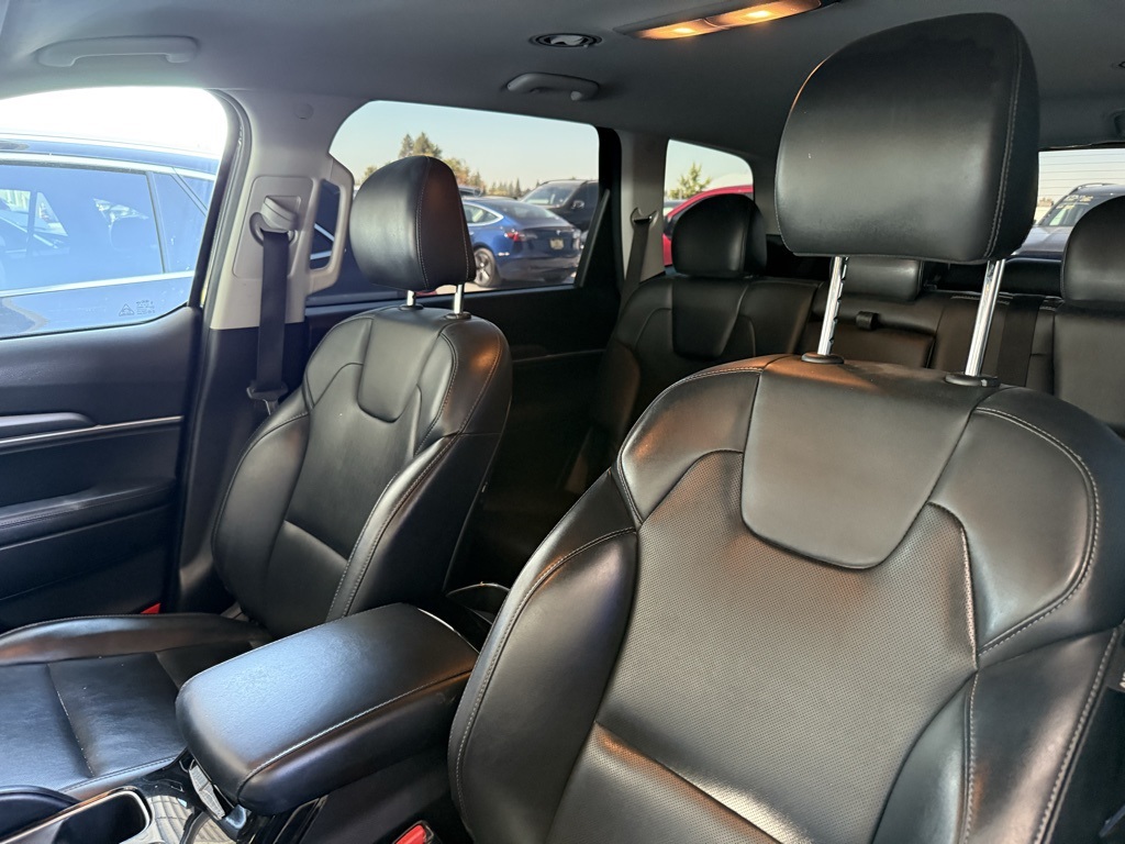 2020 Kia Telluride LX photo 3