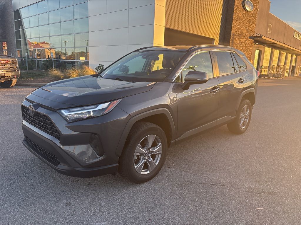 2024 Toyota RAV4 XLE