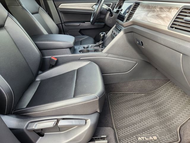 2020 Volkswagen Atlas Cross Sport SE photo 14