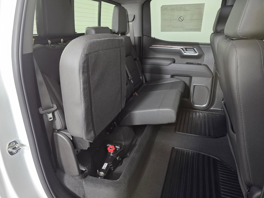 2025 Chevrolet Silverado 1500 LTZ photo 17