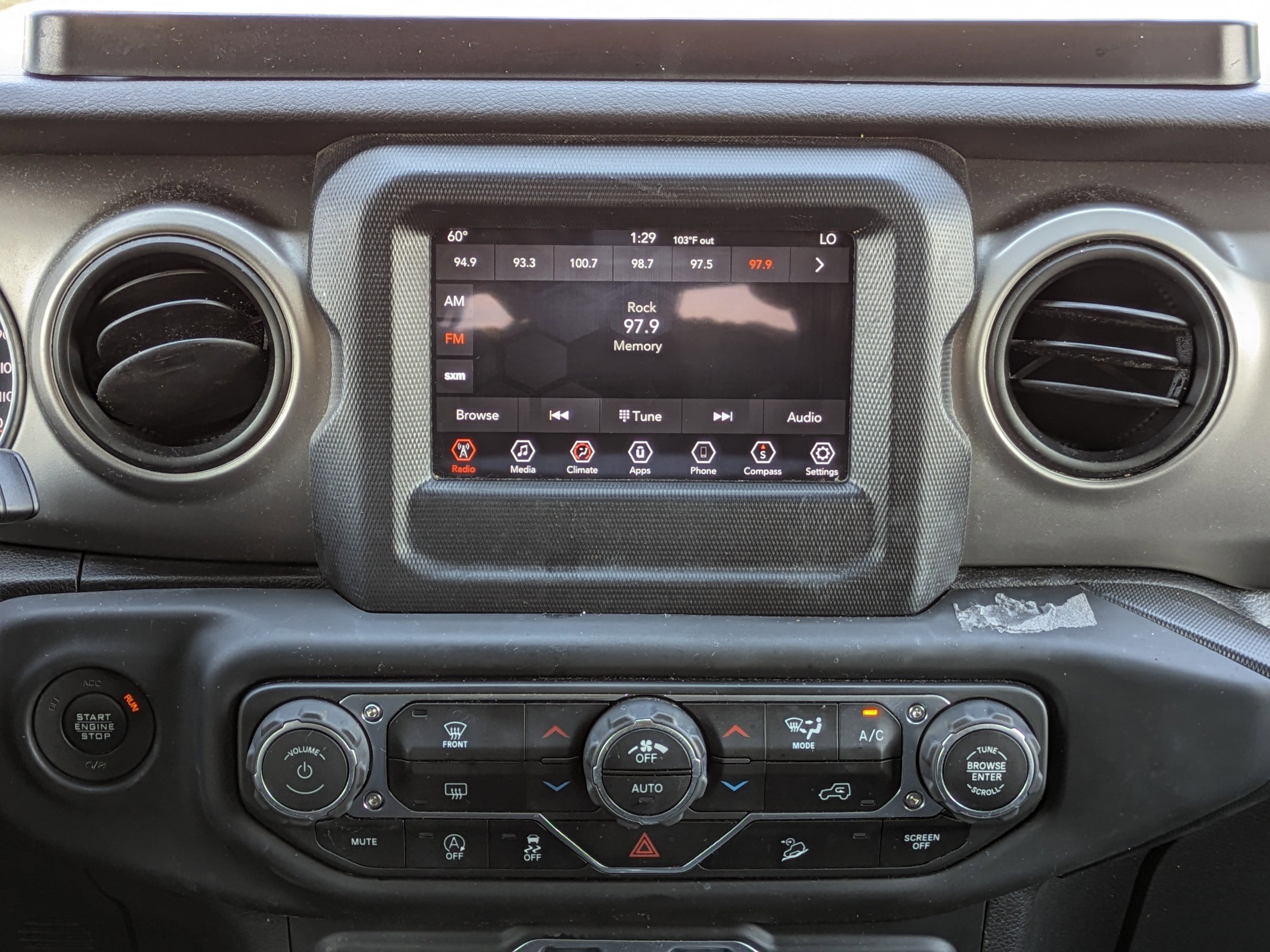 2018 Jeep Wrangler Unlimited Sport S photo 16