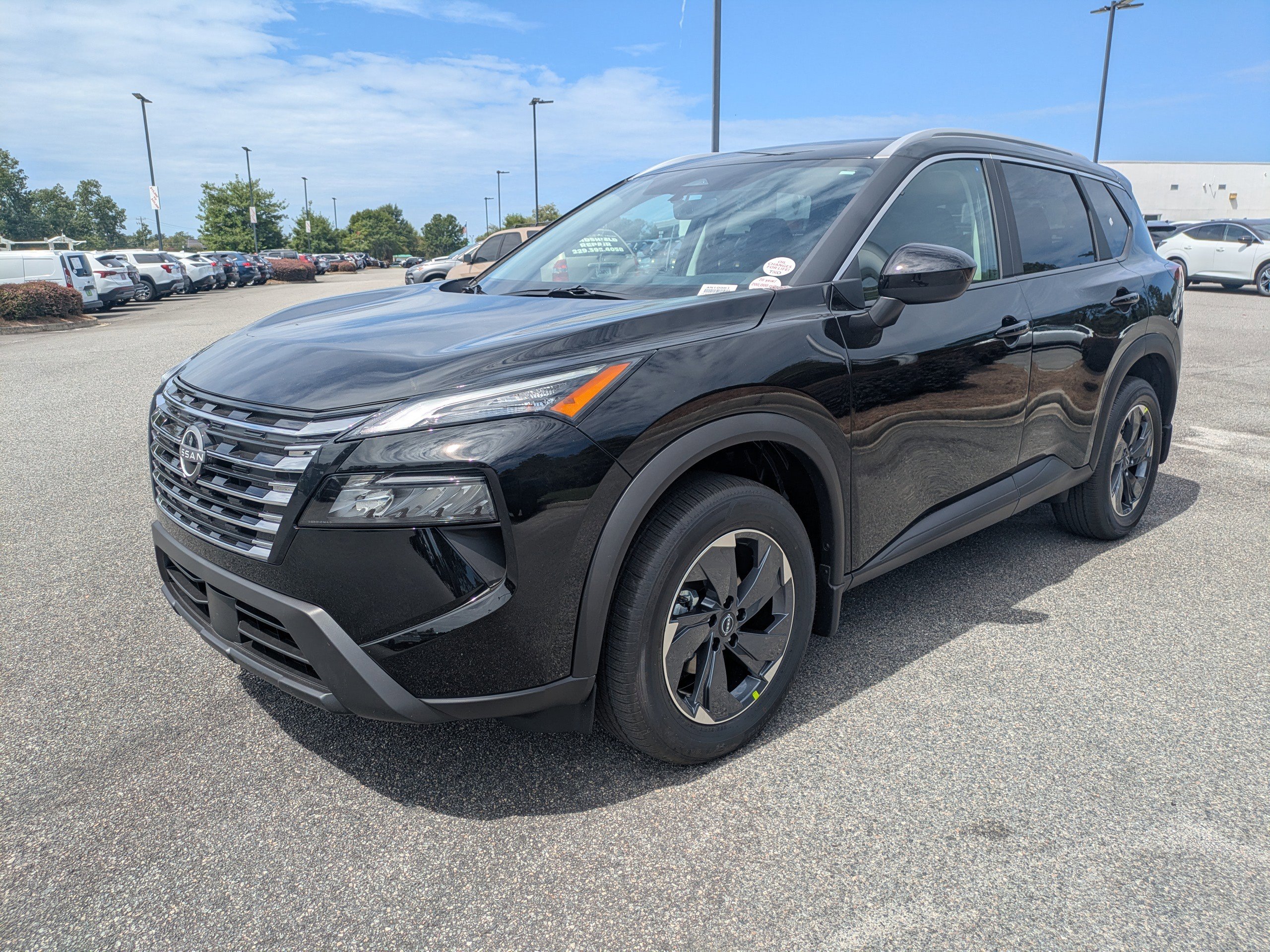 2026 Nissan Rogue SV photo 4