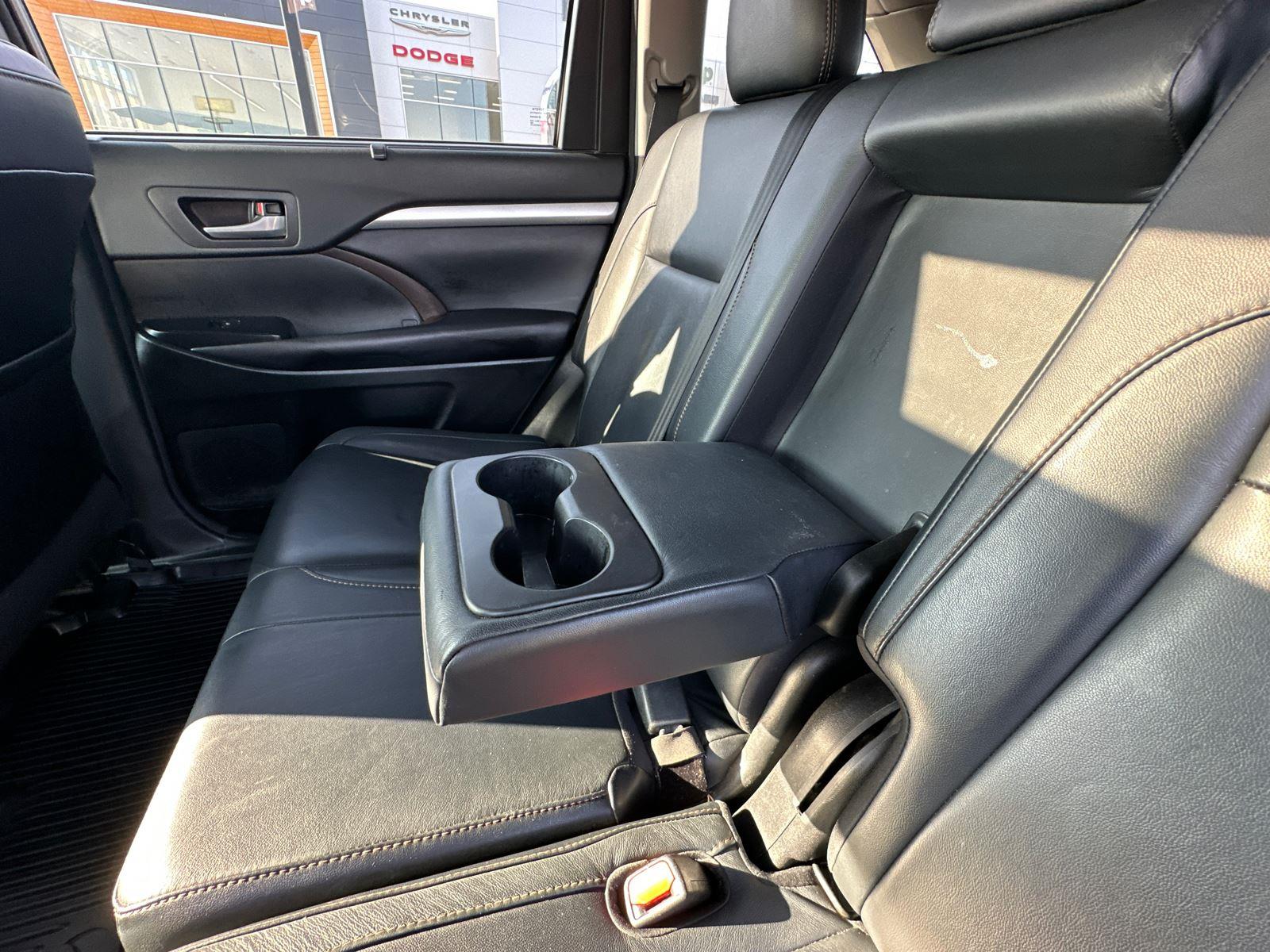 2018 Toyota Highlander XLE photo 26